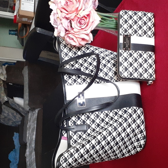kate spade Handbags - KATE SPADE BAG AND WALLET